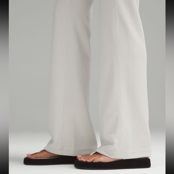 Lululemon Bone Ribbed Softstreme Flared Pant Regular - Picture 5 of 8